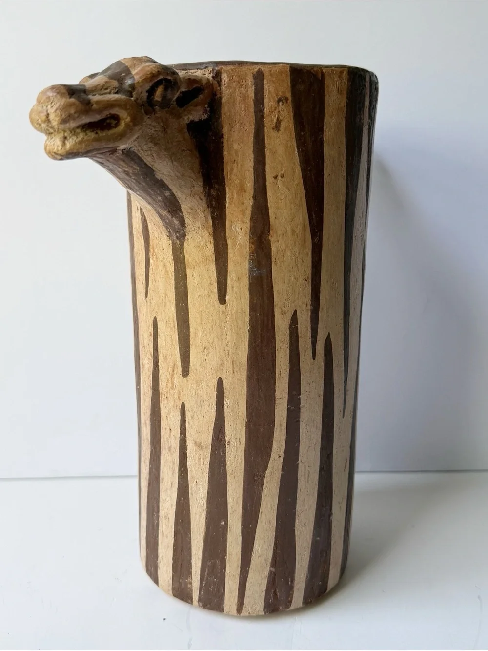 Vintage African Safari Animal Okapia Bongo Double Head Striped Pottery Vase - Picture 3 of 15